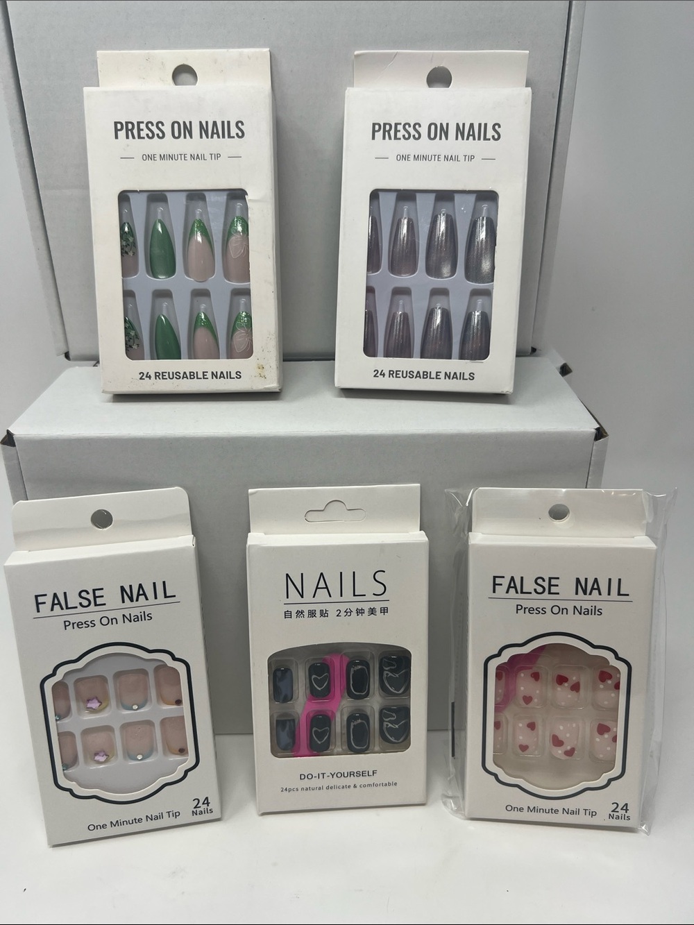 Bundle of 5 sets of assorted press on nails-12